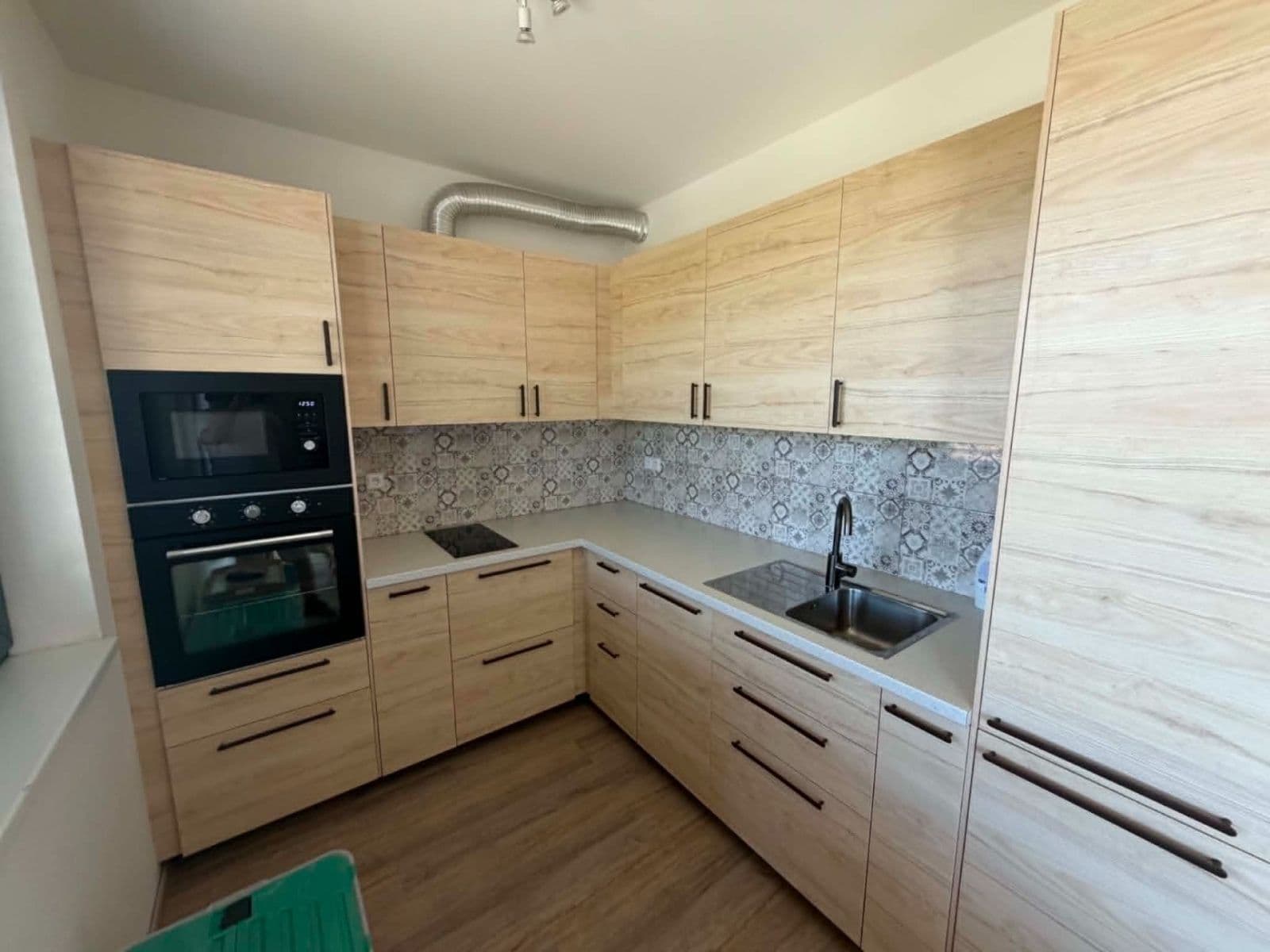 Pronájem bytu 2+kk 56 m², Vondřichova, Mladá Boleslav, Středočeský kraj Pronájem bytu 2+kk 56 m², Vondřichova, Mladá Boleslav, Středočeský kraj
