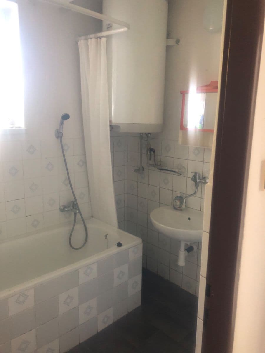 Pronájem domu 140 m², pozemek 750 m², Trhový Štěpánov, Středočeský kraj Pronájem domu 140 m², pozemek 750 m², Trhový Štěpánov, Středočeský kraj
