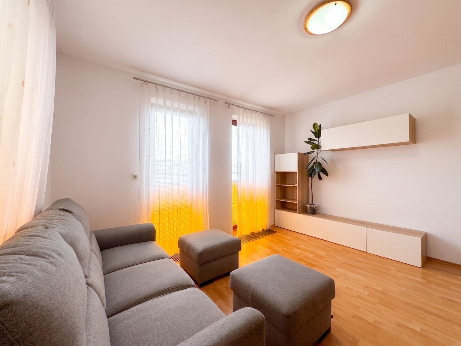 Pronájem bytu 3+kk 69 m², Nad Paloučkem, Beroun, Středočeský kraj Pronájem bytu 3+kk 69 m², Nad Paloučkem, Beroun, Středočeský kraj