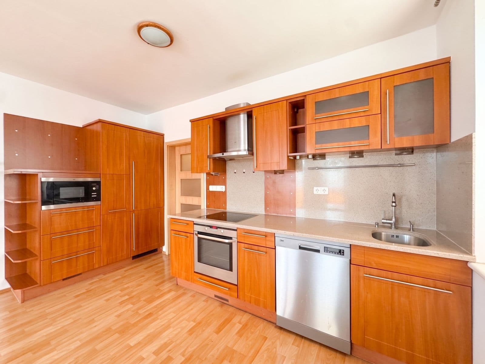 Pronájem bytu 3+kk 69 m², Nad Paloučkem, Beroun, Středočeský kraj Pronájem bytu 3+kk 69 m², Nad Paloučkem, Beroun, Středočeský kraj