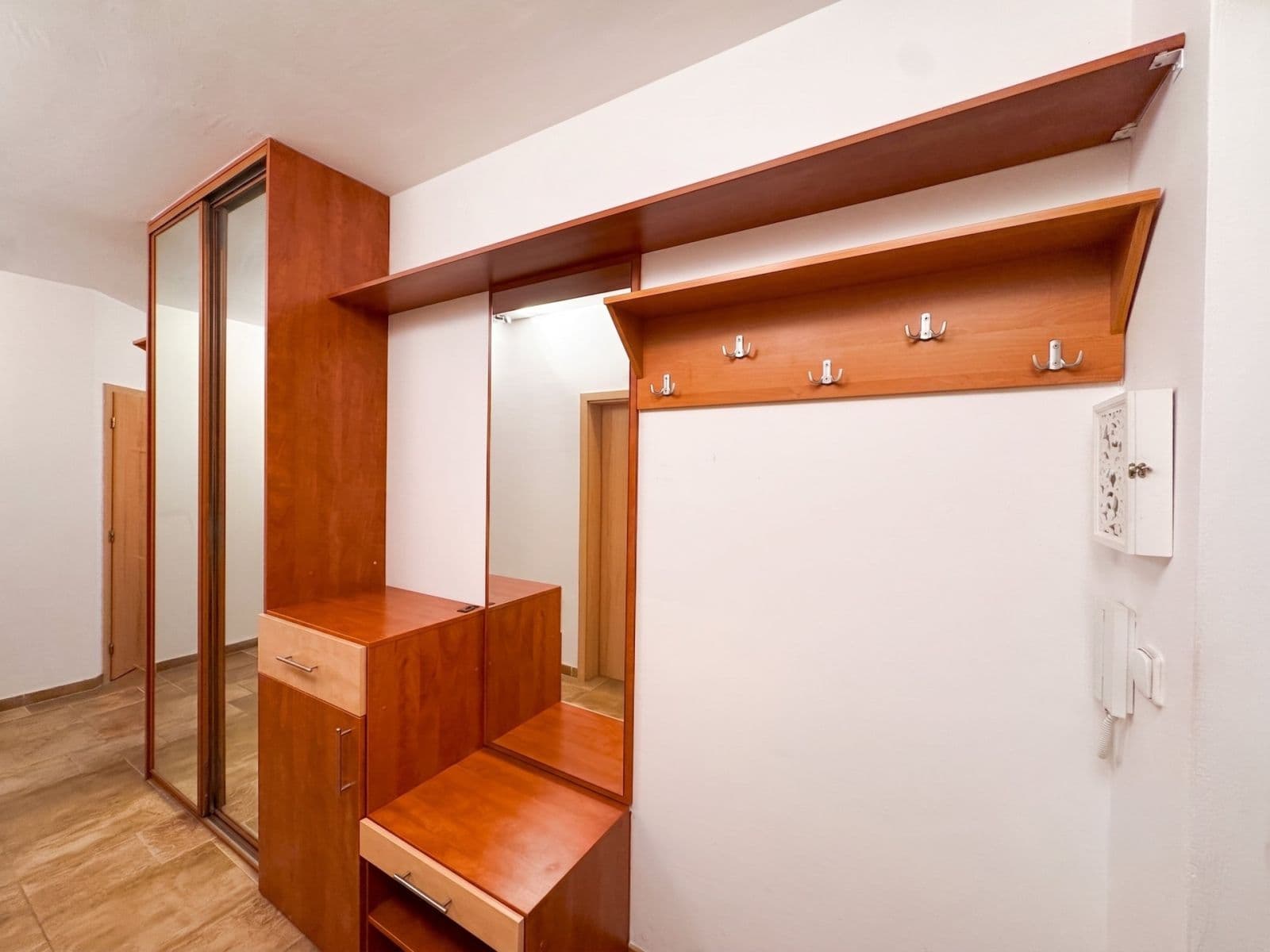 Pronájem bytu 3+kk 69 m², Nad Paloučkem, Beroun, Středočeský kraj Pronájem bytu 3+kk 69 m², Nad Paloučkem, Beroun, Středočeský kraj