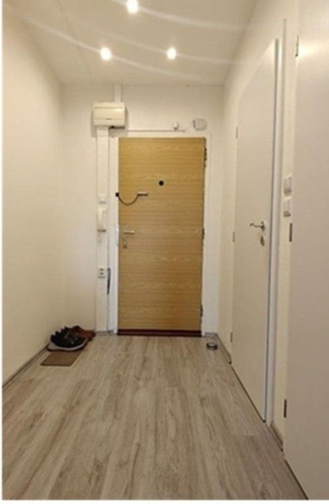 Prodej bytu 2+kk 42 m², Samohelova, Praha, Praha Prodej bytu 2+kk 42 m², Samohelova, Praha, Praha