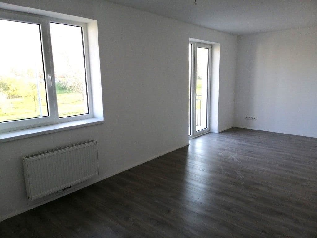 Prodej bytu 2+kk 57 m², Armádní, Milovice, Středočeský kraj Prodej bytu 2+kk 57 m², Armádní, Milovice, Středočeský kraj