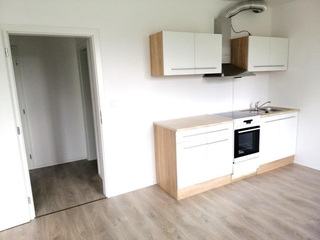 Prodej bytu 2+kk 57 m², Armádní, Milovice, Středočeský kraj Prodej bytu 2+kk 57 m², Armádní, Milovice, Středočeský kraj