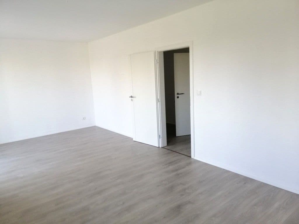 Prodej bytu 2+kk 57 m², Armádní, Milovice, Středočeský kraj Prodej bytu 2+kk 57 m², Armádní, Milovice, Středočeský kraj