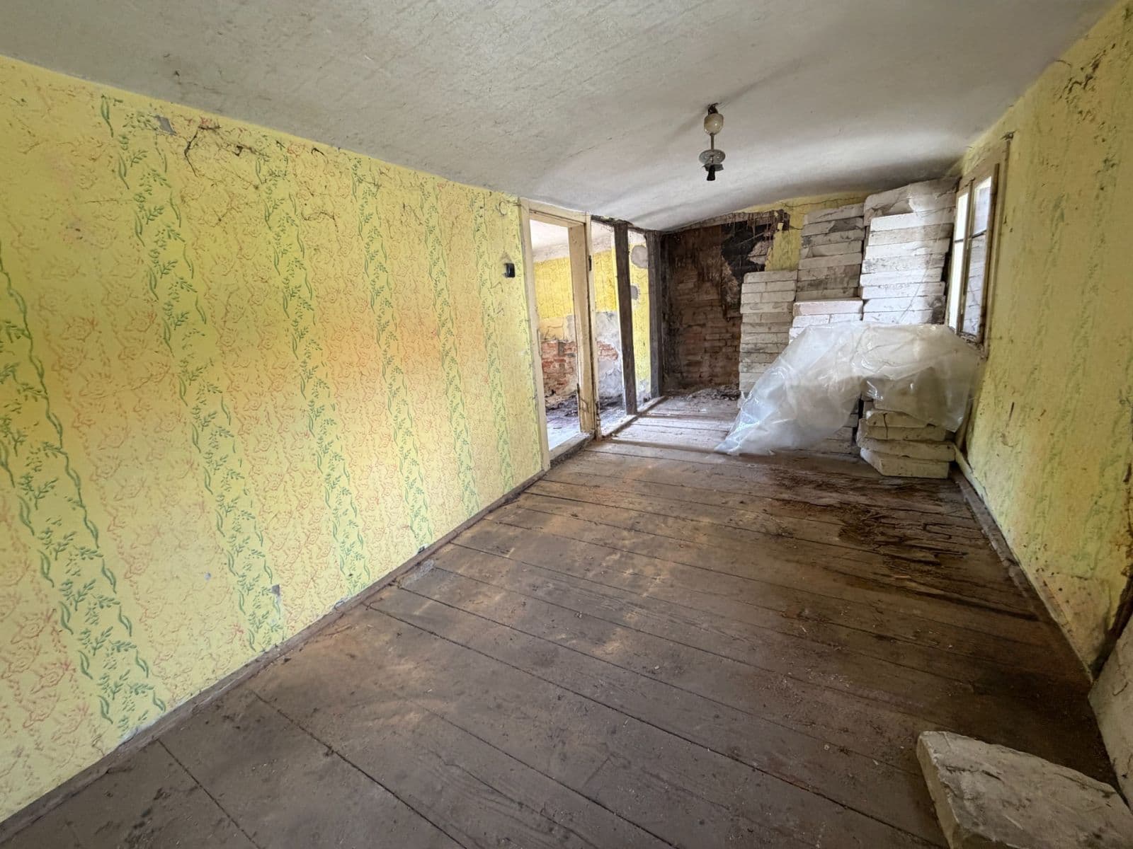 Prodej domu 36 m², pozemek 198 m², Vagónka, Nymburk, Středočeský kraj Prodej domu 36 m², pozemek 198 m², Vagónka, Nymburk, Středočeský kraj