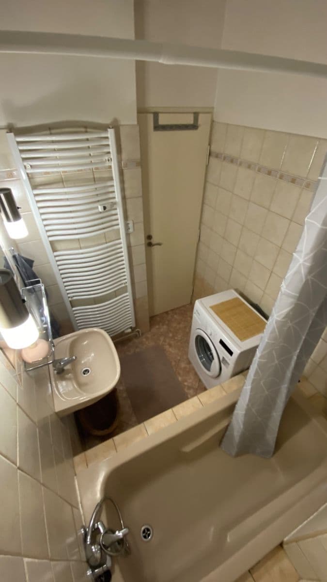 Pronájem bytu 2+1 45 m², Dlouhá, Praha, Praha Pronájem bytu 2+1 45 m², Dlouhá, Praha, Praha