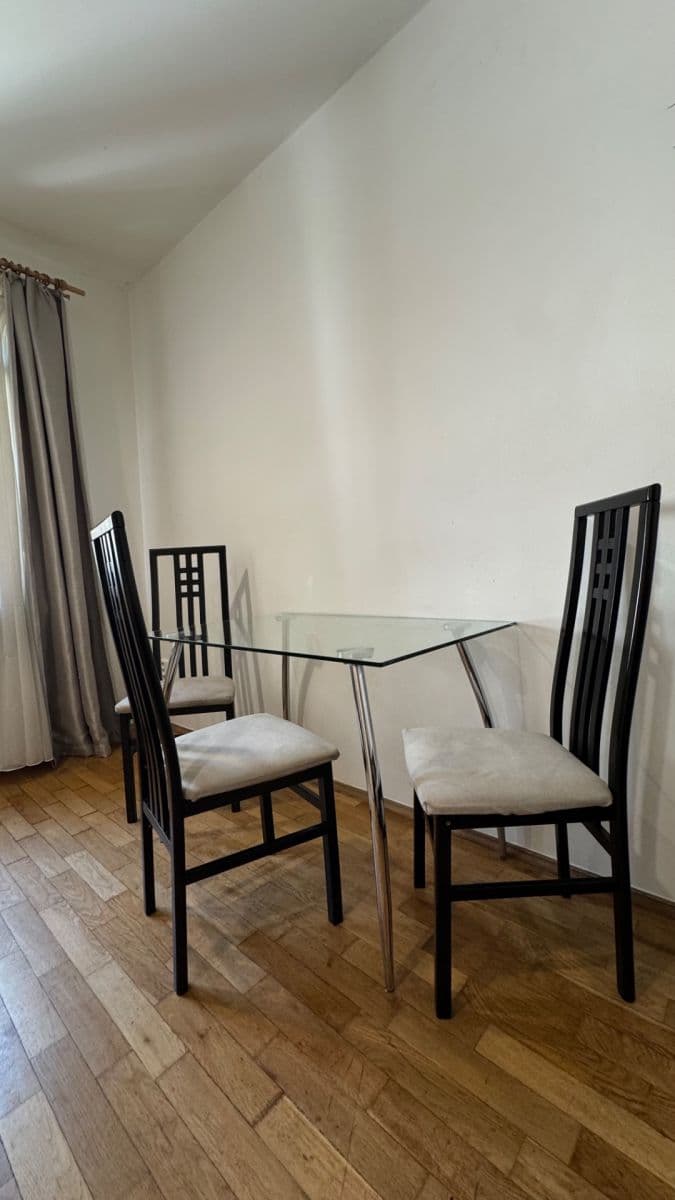 Pronájem bytu 2+1 45 m², Dlouhá, Praha, Praha Pronájem bytu 2+1 45 m², Dlouhá, Praha, Praha