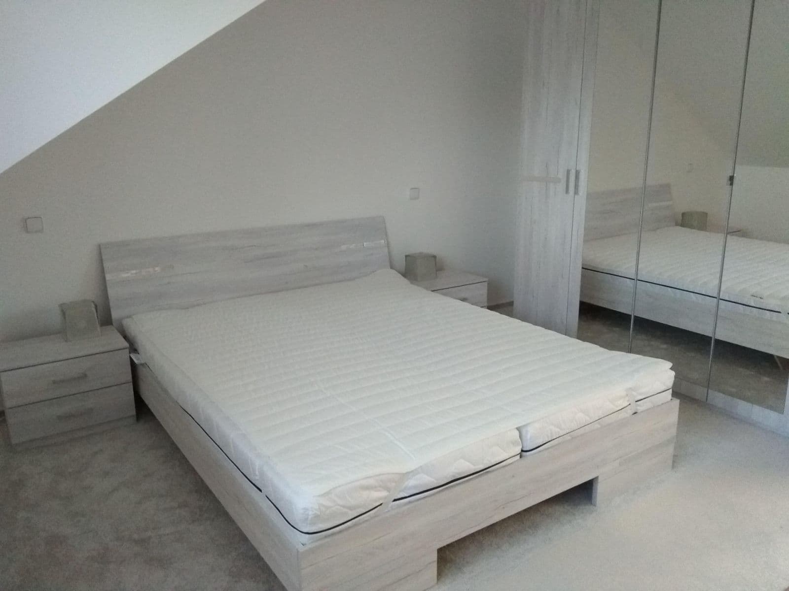 Pronájem bytu 2+1 64 m², Rybnická, Brno, Jihomoravský kraj Pronájem bytu 2+1 64 m², Rybnická, Brno, Jihomoravský kraj