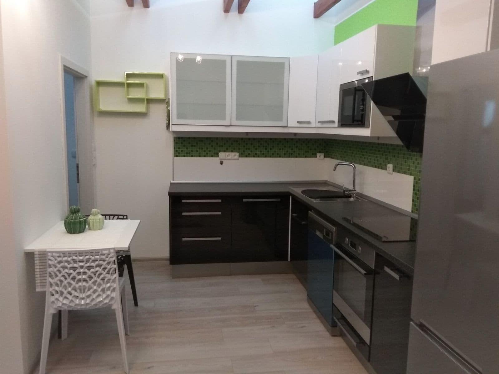 Pronájem bytu 2+1 64 m², Rybnická, Brno, Jihomoravský kraj Pronájem bytu 2+1 64 m², Rybnická, Brno, Jihomoravský kraj