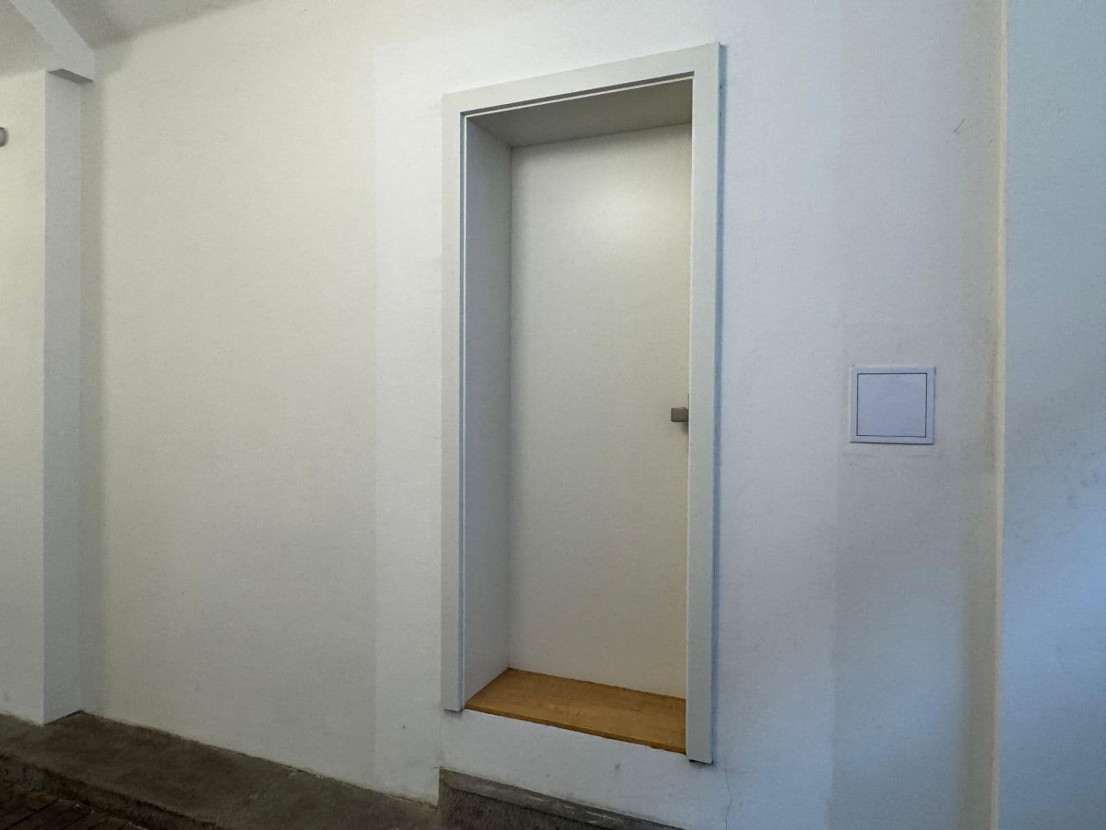 Prodej nebytového prostoru 292 m², Tusarova, Praha, Praha Prodej nebytového prostoru 292 m², Tusarova, Praha, Praha