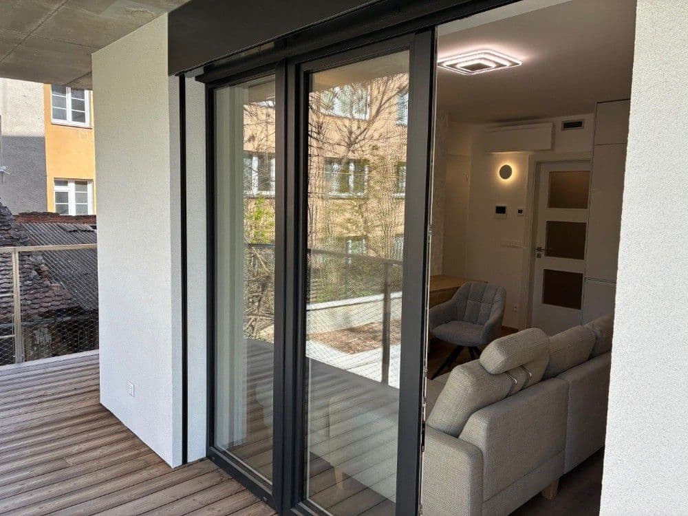 Pronájem bytu 2+kk 56 m², Rostislavovo náměstí, Brno, Jihomoravský kraj Pronájem bytu 2+kk 56 m², Rostislavovo náměstí, Brno, Jihomoravský kraj