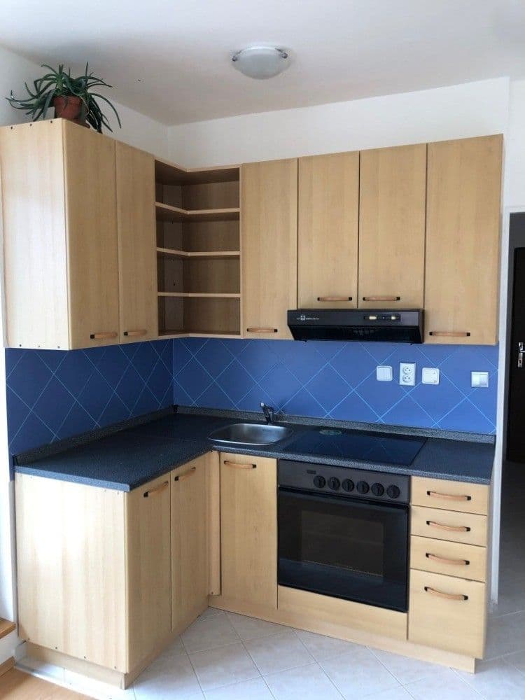 Prodej bytu 1+kk 24 m², Hnězdenská, Praha, Praha Prodej bytu 1+kk 24 m², Hnězdenská, Praha, Praha