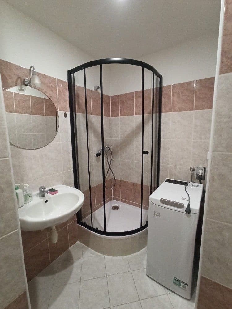 Prodej bytu 1+kk 24 m², Hnězdenská, Praha, Praha Prodej bytu 1+kk 24 m², Hnězdenská, Praha, Praha