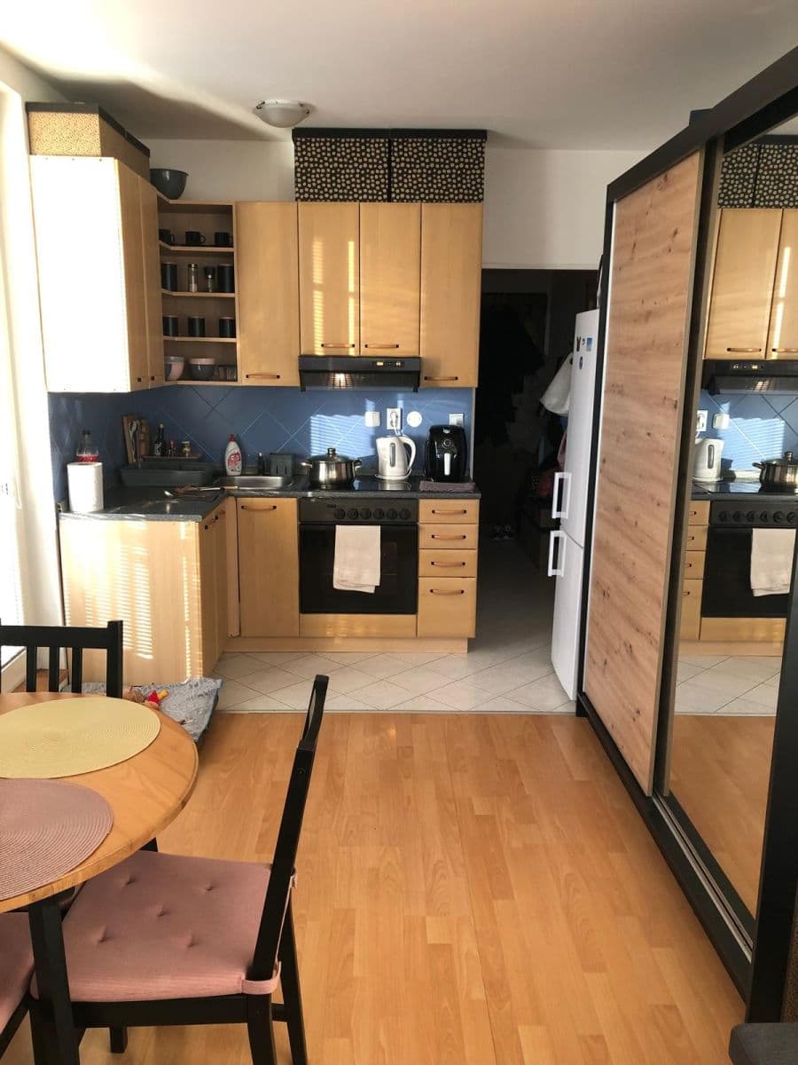 Prodej bytu 1+kk 24 m², Hnězdenská, Praha, Praha Prodej bytu 1+kk 24 m², Hnězdenská, Praha, Praha