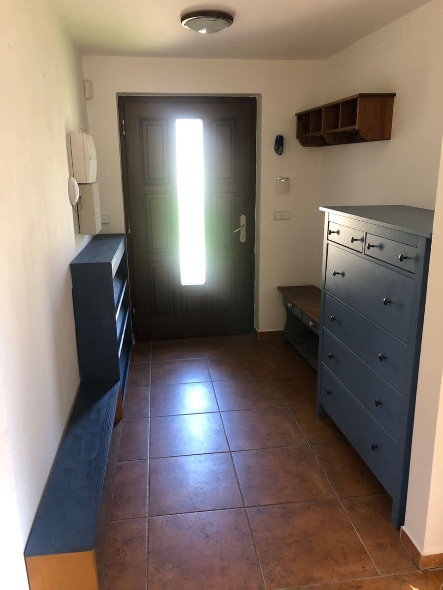 Pronájem domu 80 m², pozemek 200 m², Vysoký Chlumec, Středočeský kraj Pronájem domu 80 m², pozemek 200 m², Vysoký Chlumec, Středočeský kraj