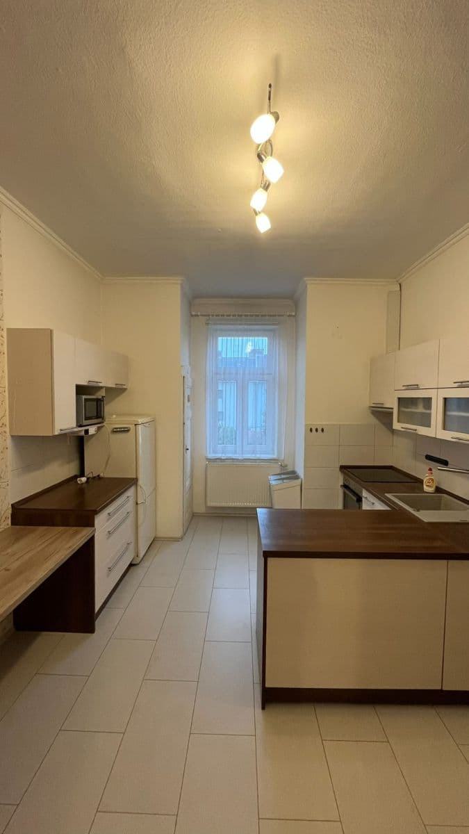 Prodej bytu 3+1 76 m², Dukelská, České Budějovice, Jihočeský kraj Prodej bytu 3+1 76 m², Dukelská, České Budějovice, Jihočeský kraj