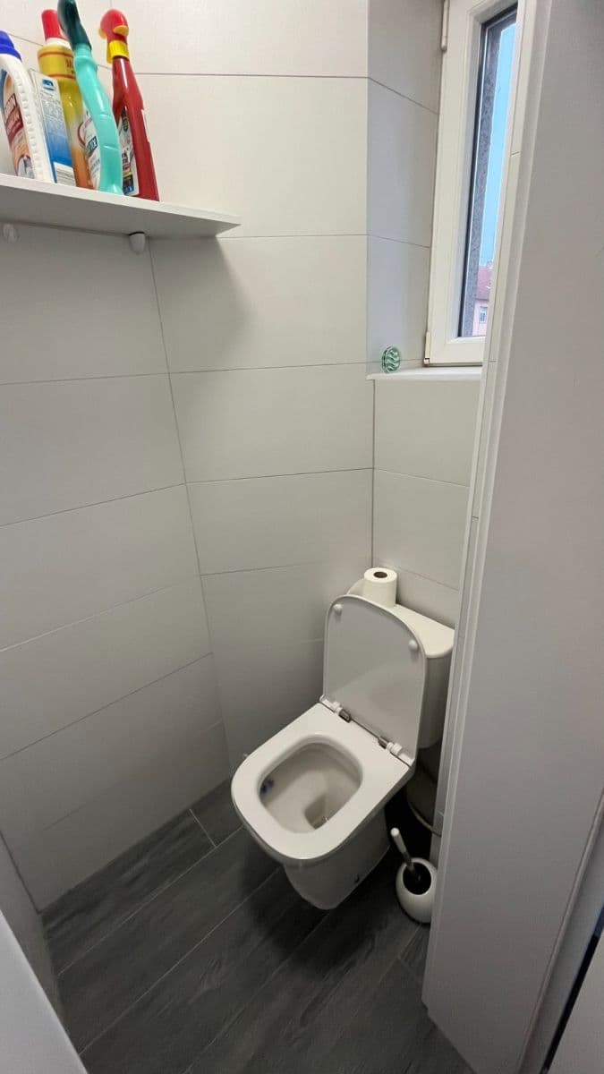 Prodej bytu 3+1 76 m², Dukelská, České Budějovice, Jihočeský kraj Prodej bytu 3+1 76 m², Dukelská, České Budějovice, Jihočeský kraj