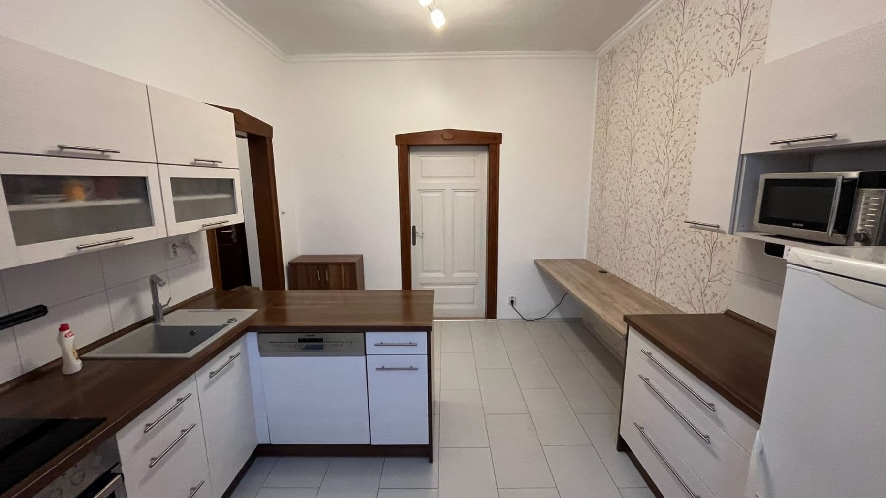 Prodej bytu 3+1 76 m², Dukelská, České Budějovice, Jihočeský kraj Prodej bytu 3+1 76 m², Dukelská, České Budějovice, Jihočeský kraj