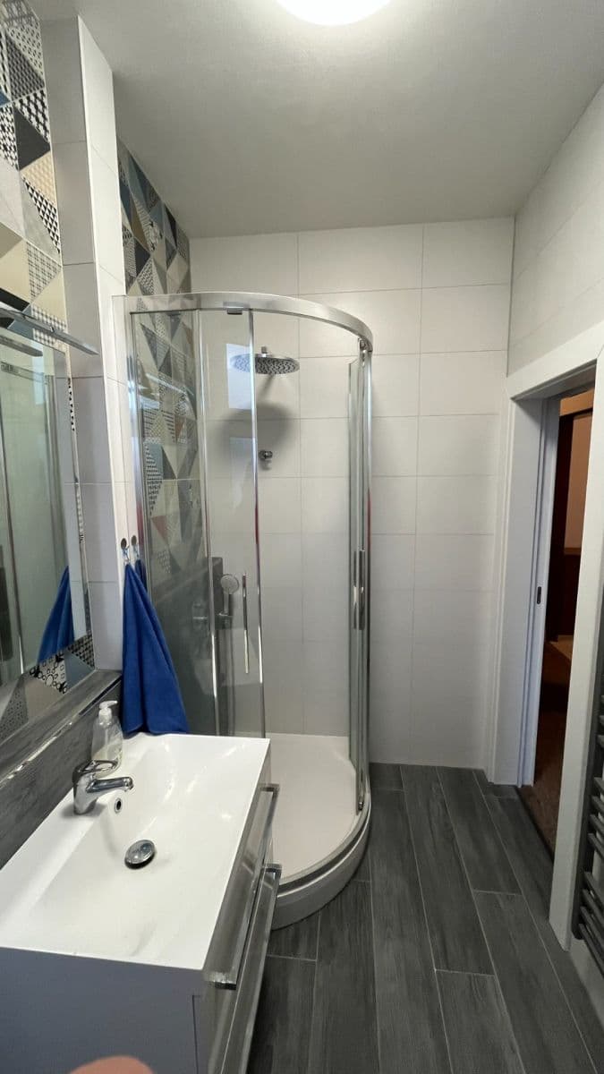 Prodej bytu 3+1 76 m², Dukelská, České Budějovice, Jihočeský kraj Prodej bytu 3+1 76 m², Dukelská, České Budějovice, Jihočeský kraj