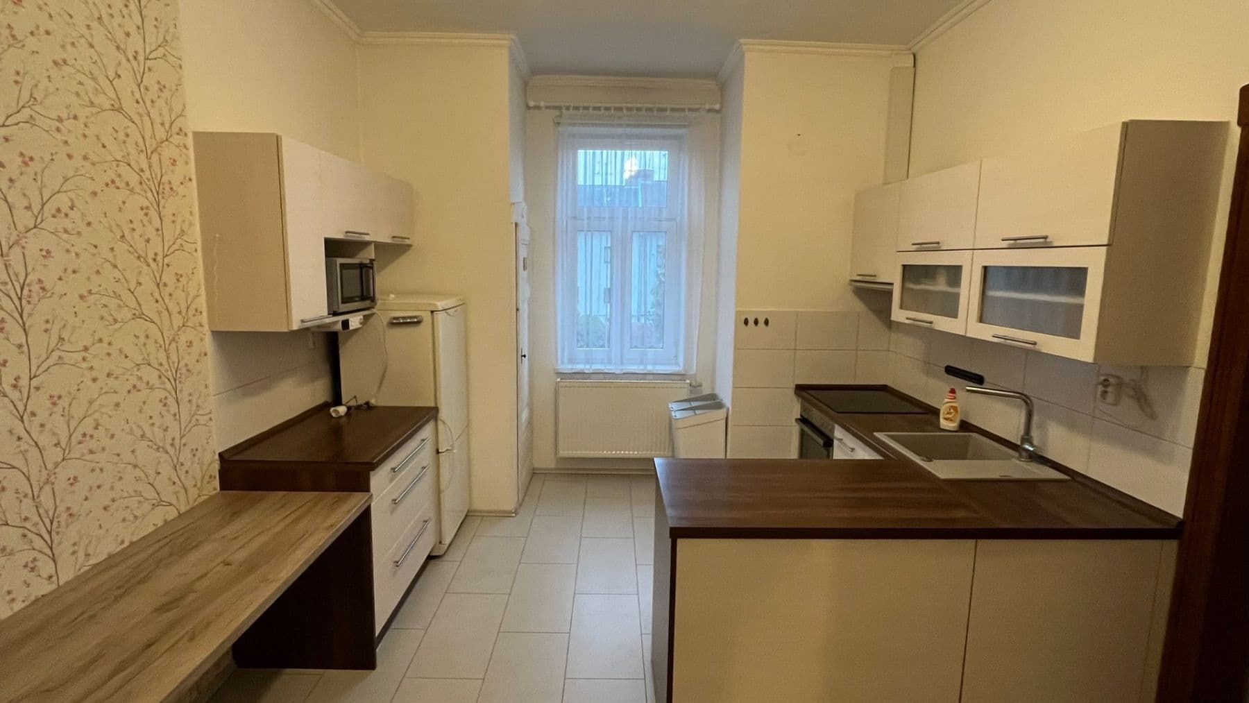 Prodej bytu 3+1 76 m², Dukelská, České Budějovice, Jihočeský kraj Prodej bytu 3+1 76 m², Dukelská, České Budějovice, Jihočeský kraj