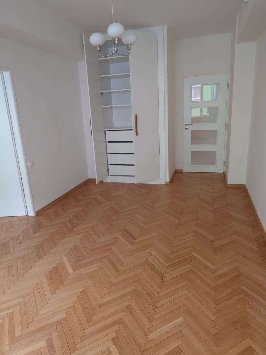 Pronájem bytu 2+1 52 m², Marie Cibulkové, Praha, Praha Pronájem bytu 2+1 52 m², Marie Cibulkové, Praha, Praha