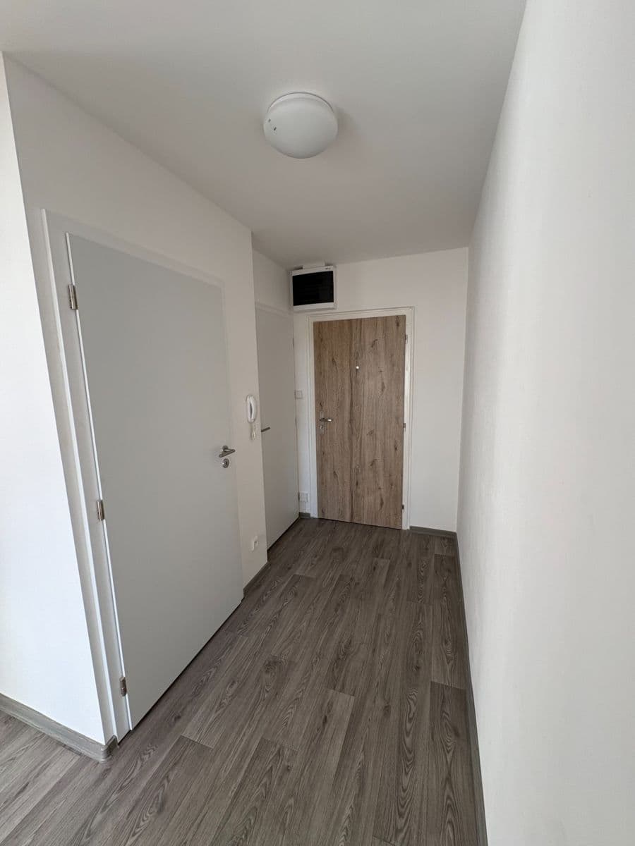 Pronájem bytu 2+kk 42 m², V Aleji, Poděbrady, Středočeský kraj Pronájem bytu 2+kk 42 m², V Aleji, Poděbrady, Středočeský kraj