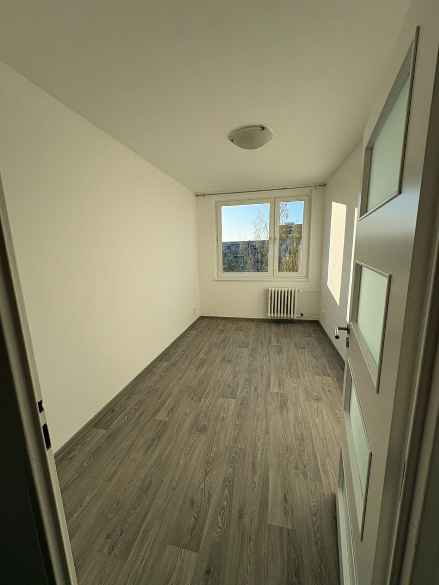 Pronájem bytu 2+kk 42 m², V Aleji, Poděbrady, Středočeský kraj Pronájem bytu 2+kk 42 m², V Aleji, Poděbrady, Středočeský kraj