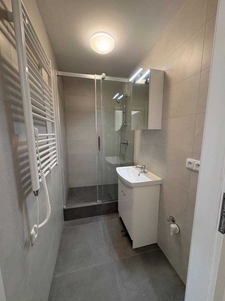 Pronájem bytu 2+kk 42 m², V Aleji, Poděbrady, Středočeský kraj Pronájem bytu 2+kk 42 m², V Aleji, Poděbrady, Středočeský kraj
