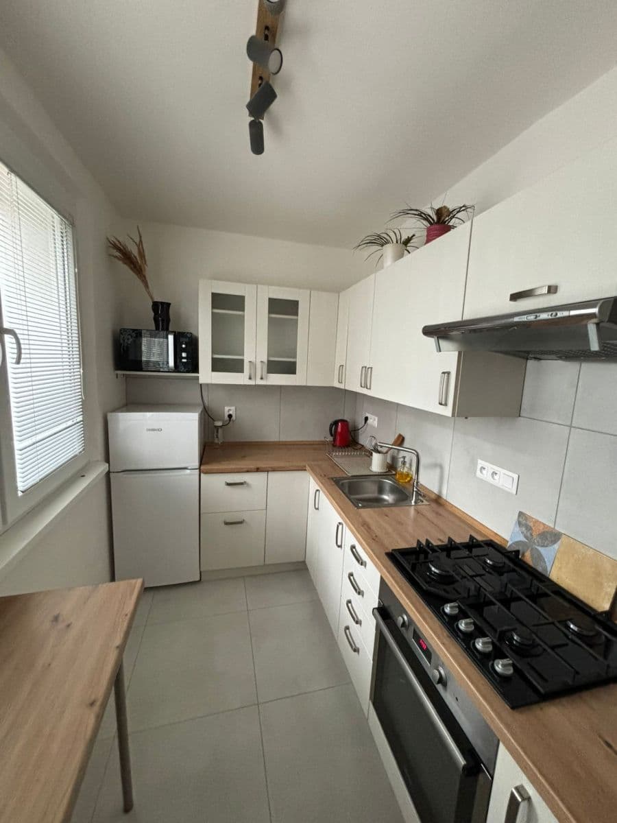 Pronájem bytu 2+1 52 m², A. Gwerkovej, Petržalka, Bratislavský kraj Pronájem bytu 2+1 52 m², A. Gwerkovej, Petržalka, Bratislavský kraj