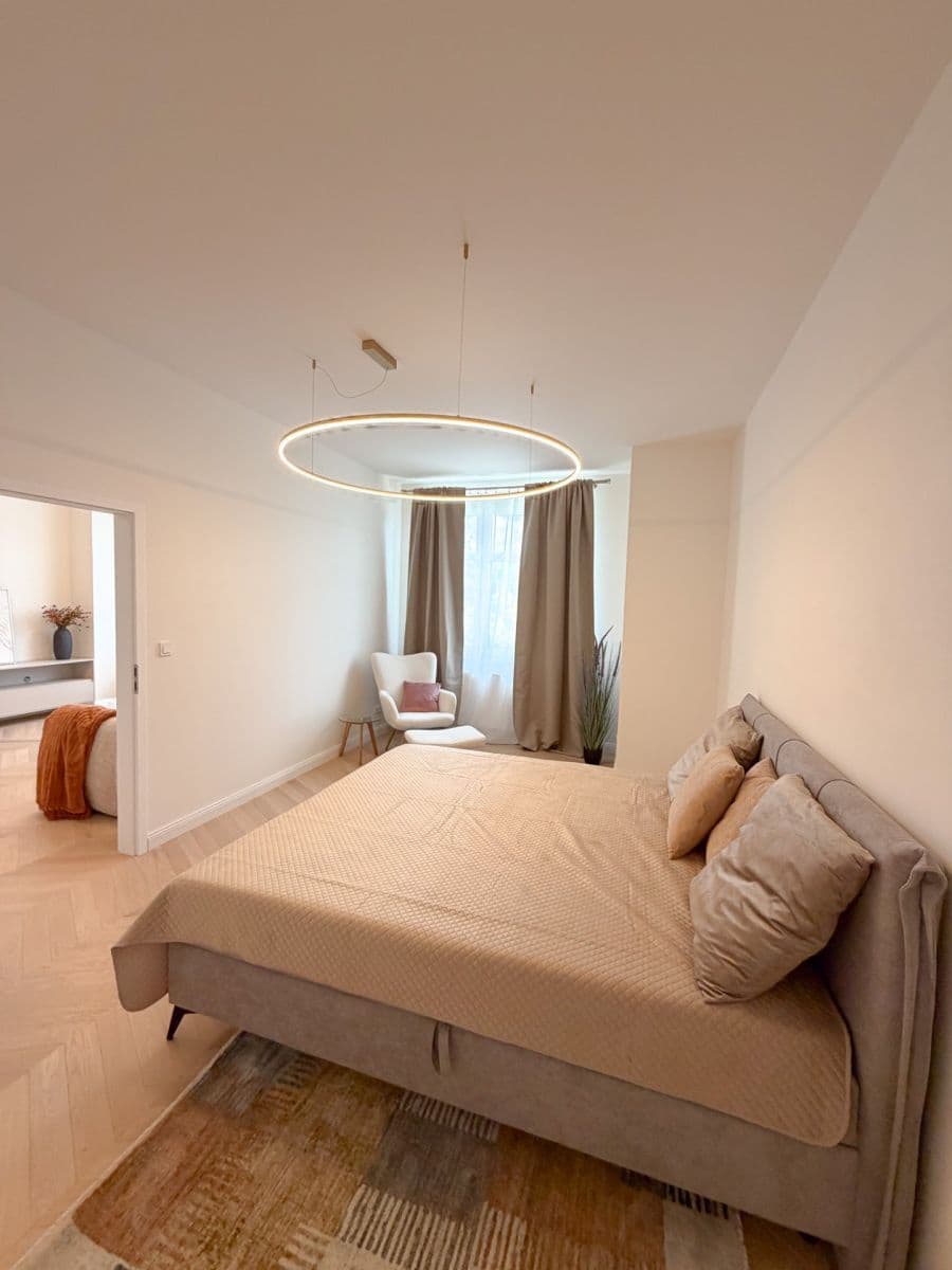 Prodej bytu 2+kk 54 m², Jeseniova, Praha, Praha Prodej bytu 2+kk 54 m², Jeseniova, Praha, Praha