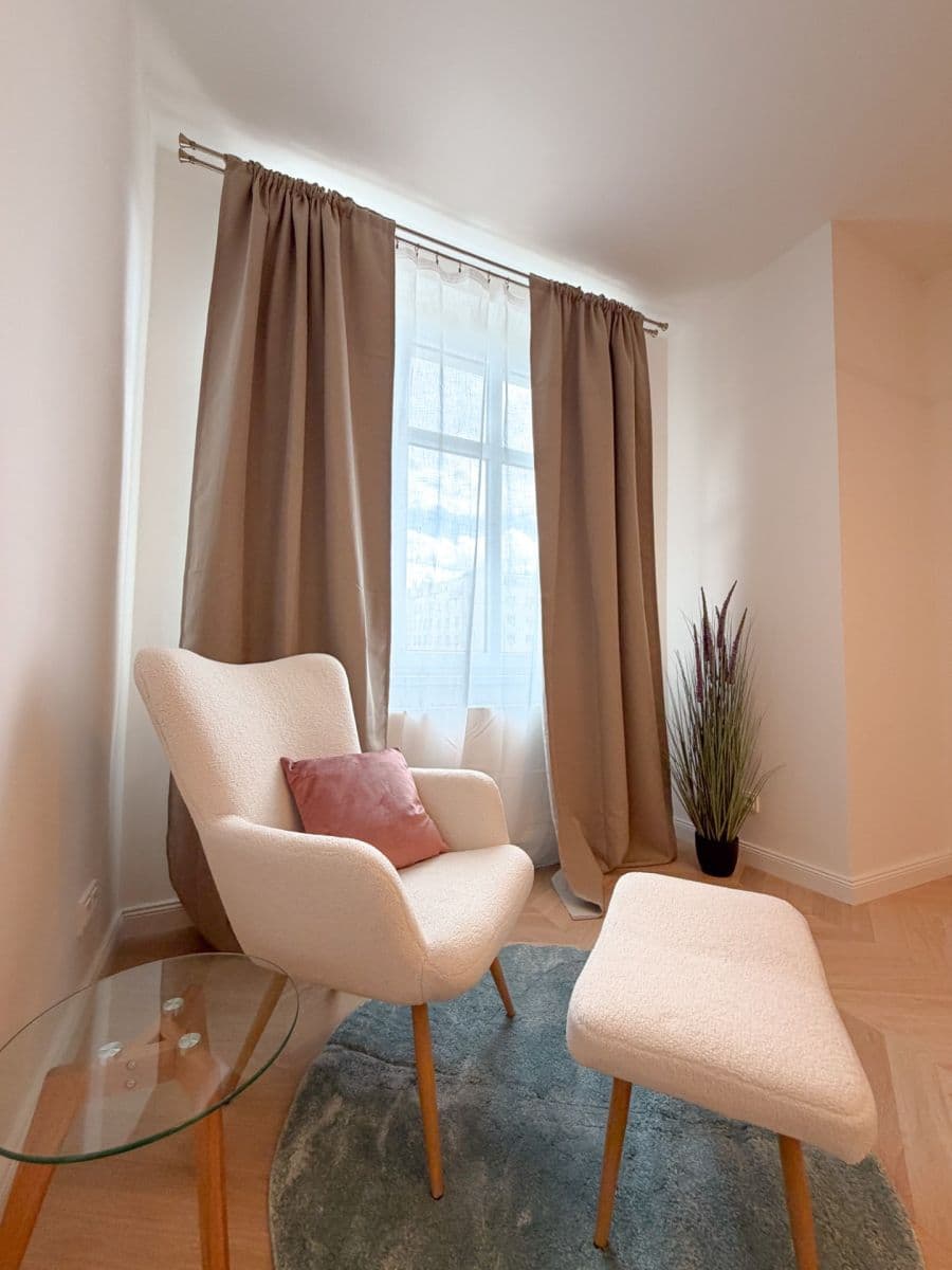 Prodej bytu 2+kk 54 m², Jeseniova, Praha, Praha Prodej bytu 2+kk 54 m², Jeseniova, Praha, Praha