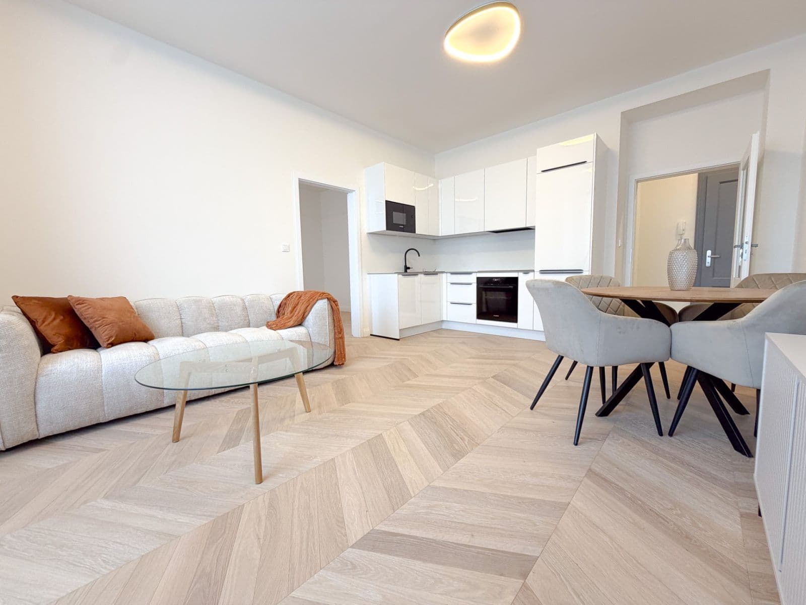 Prodej bytu 2+kk 54 m², Jeseniova, Praha, Praha Prodej bytu 2+kk 54 m², Jeseniova, Praha, Praha
