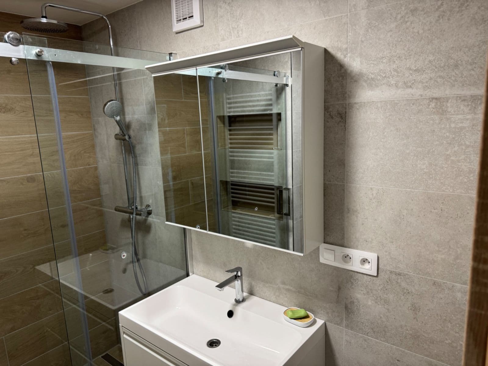 Pronájem bytu 3+1 67 m², Kurkova, Praha, Praha Pronájem bytu 3+1 67 m², Kurkova, Praha, Praha