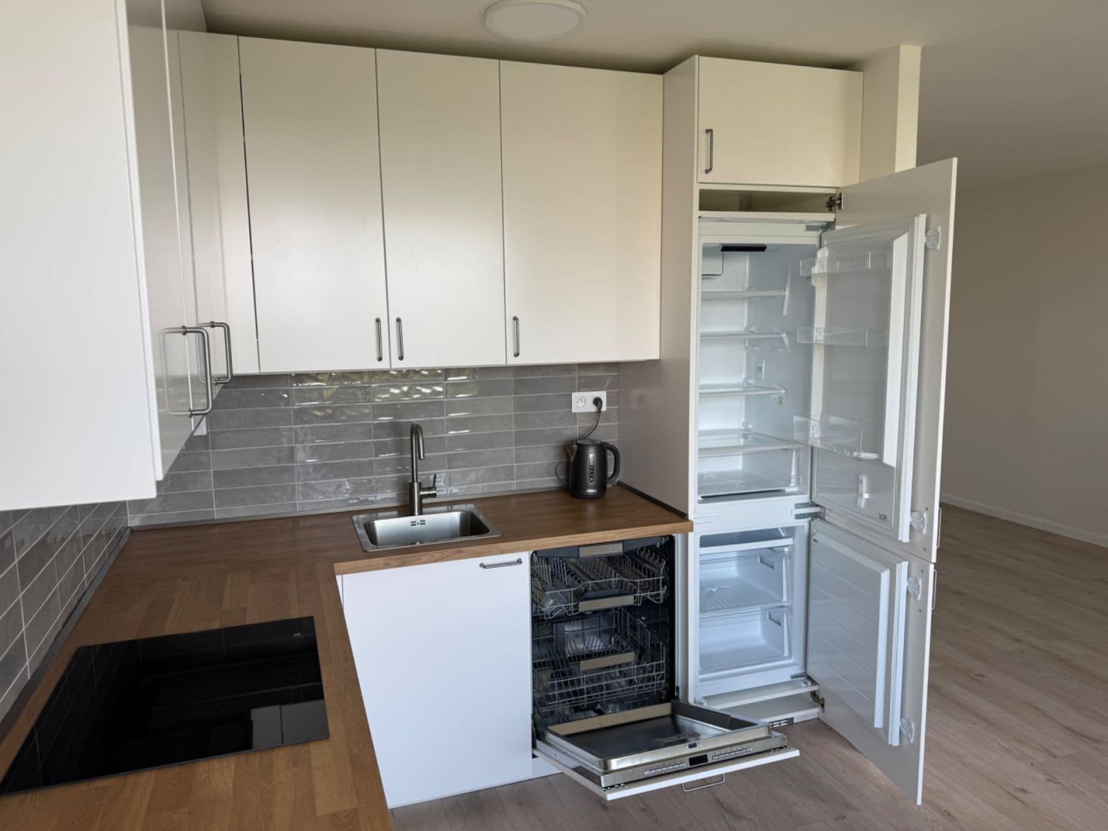 Pronájem bytu 3+1 67 m², Kurkova, Praha, Praha Pronájem bytu 3+1 67 m², Kurkova, Praha, Praha
