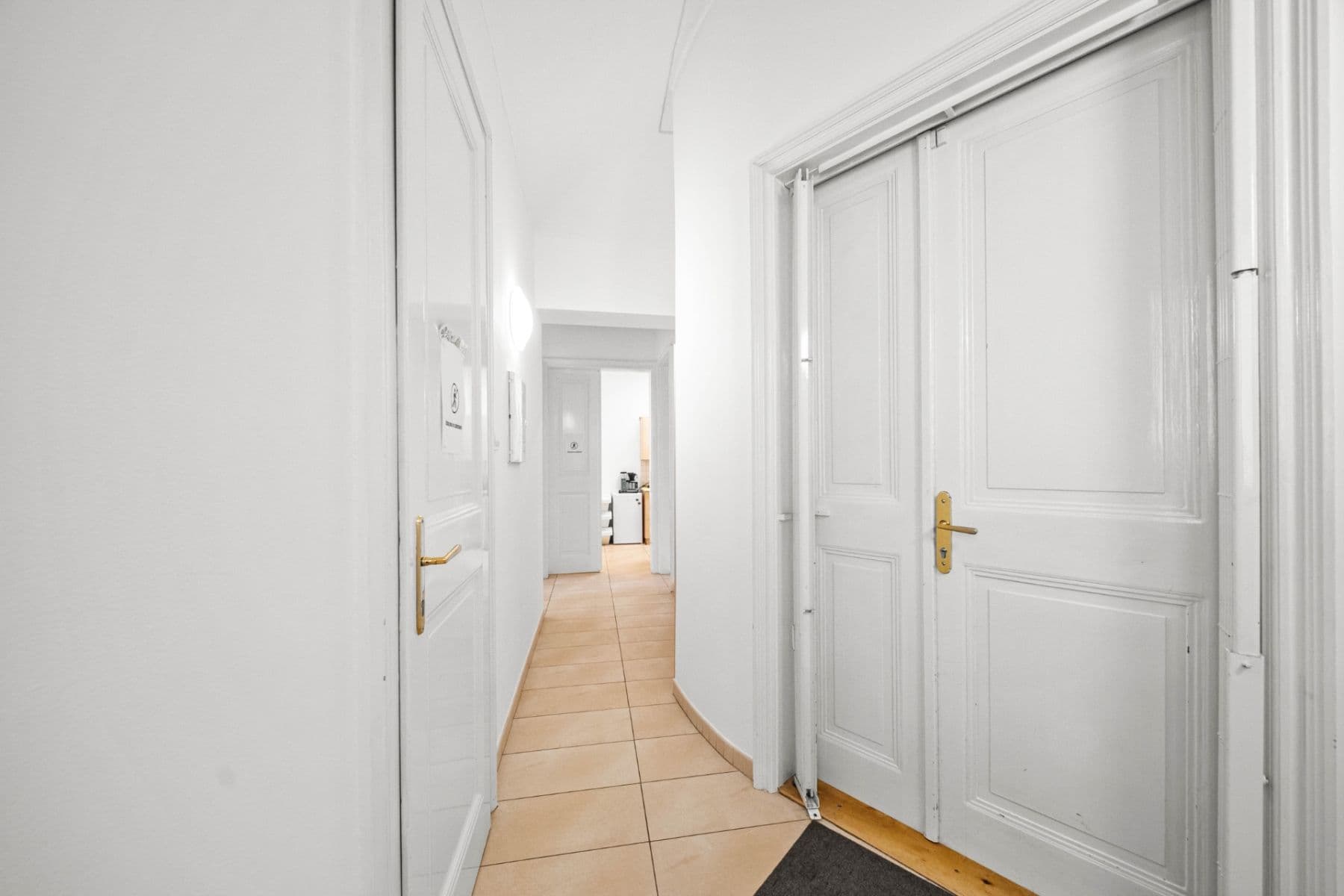 Pronájem kanceláře 156 m², Jeseniova, Praha, Praha Pronájem kanceláře 156 m², Jeseniova, Praha, Praha