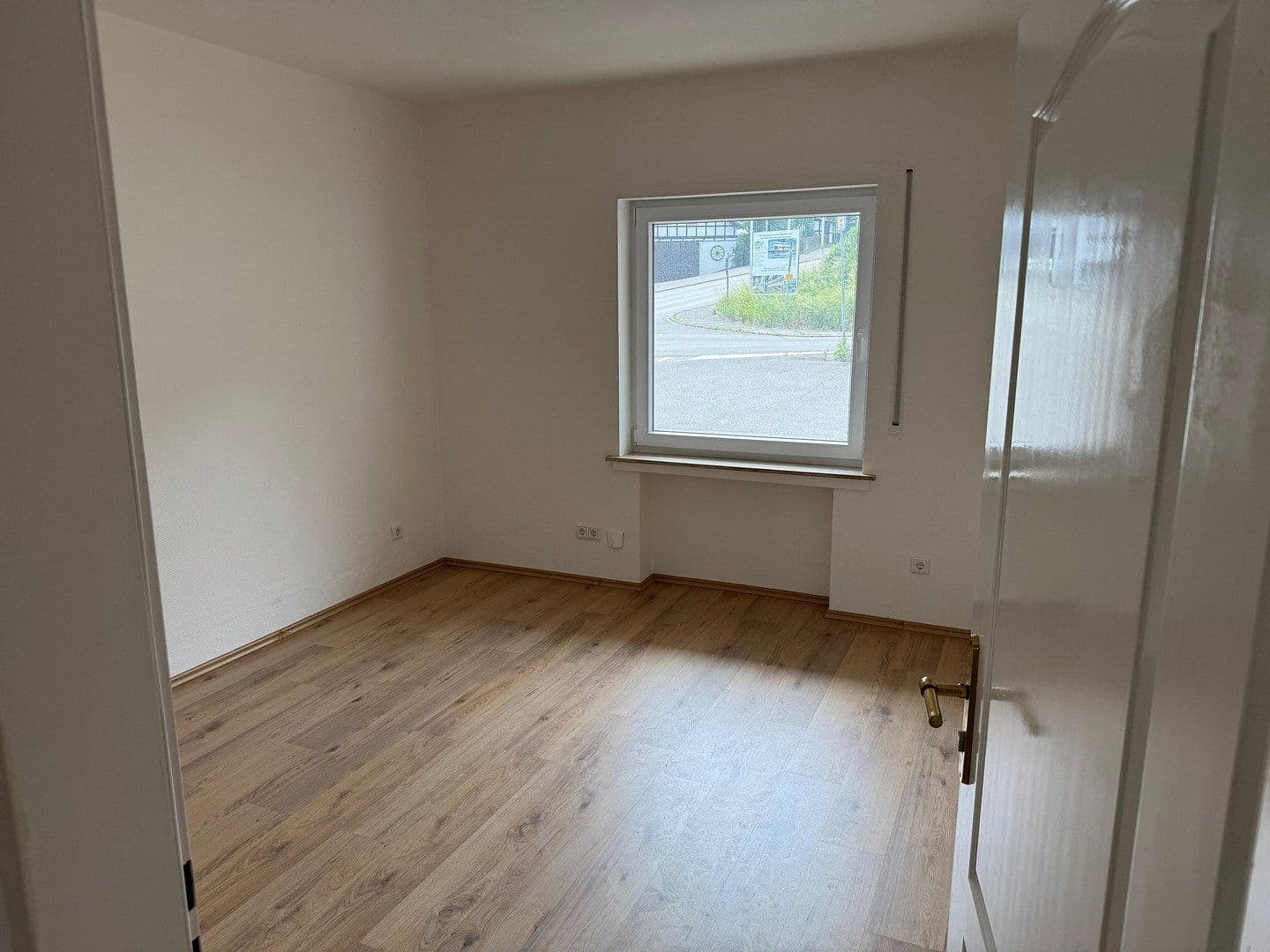 Pronájem bytu 3+1 114 m², Ringstraße 1b, Sundern, Severní Porýní-Vestfálsko Pronájem bytu 3+1 114 m², Ringstraße 1b, Sundern, Severní Porýní-Vestfálsko