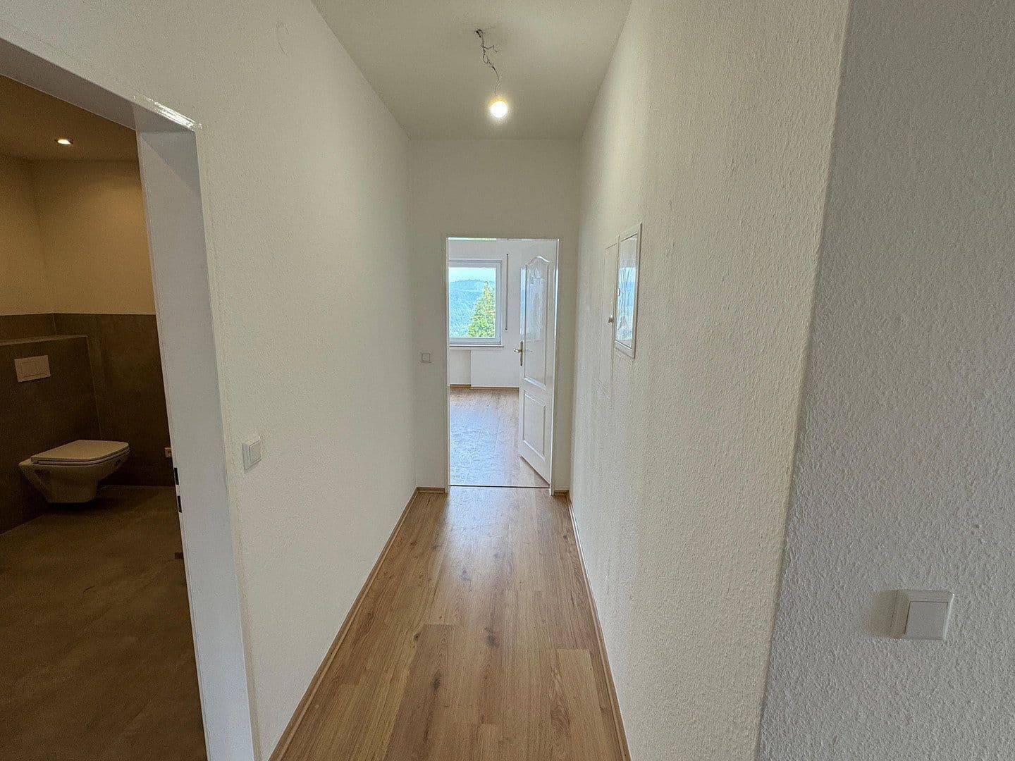 Pronájem bytu 3+1 114 m², Ringstraße 1b, Sundern, Severní Porýní-Vestfálsko Pronájem bytu 3+1 114 m², Ringstraße 1b, Sundern, Severní Porýní-Vestfálsko