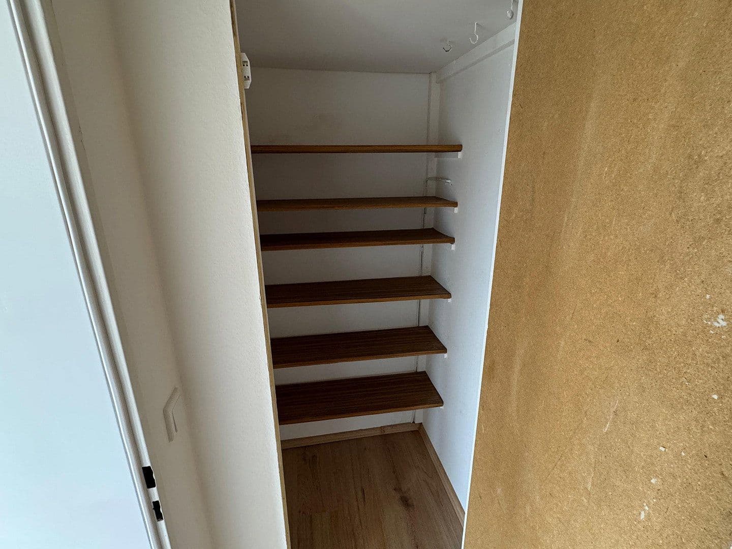 Pronájem bytu 3+1 114 m², Ringstraße 1b, Sundern, Severní Porýní-Vestfálsko Pronájem bytu 3+1 114 m², Ringstraße 1b, Sundern, Severní Porýní-Vestfálsko