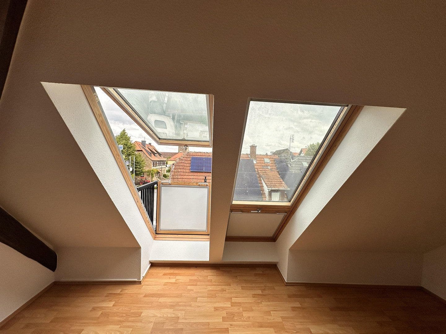 Pronájem bytu 2+1 94 m², Am Zehnt 9, Sinsheim, Bádensko-Württembersko Pronájem bytu 2+1 94 m², Am Zehnt 9, Sinsheim, Bádensko-Württembersko