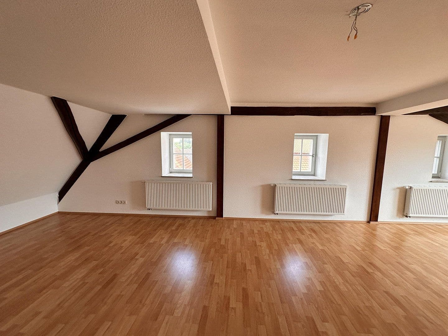 Pronájem bytu 2+1 94 m², Am Zehnt 9, Sinsheim, Bádensko-Württembersko Pronájem bytu 2+1 94 m², Am Zehnt 9, Sinsheim, Bádensko-Württembersko