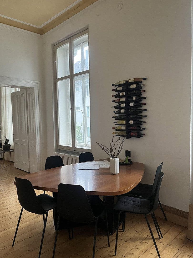 Pronájem bytu 3+1 90 m², Weberstr.41, Bonn, Severní Porýní-Vestfálsko Pronájem bytu 3+1 90 m², Weberstr.41, Bonn, Severní Porýní-Vestfálsko
