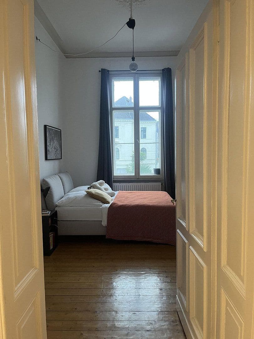 Pronájem bytu 3+1 90 m², Weberstr.41, Bonn, Severní Porýní-Vestfálsko Pronájem bytu 3+1 90 m², Weberstr.41, Bonn, Severní Porýní-Vestfálsko