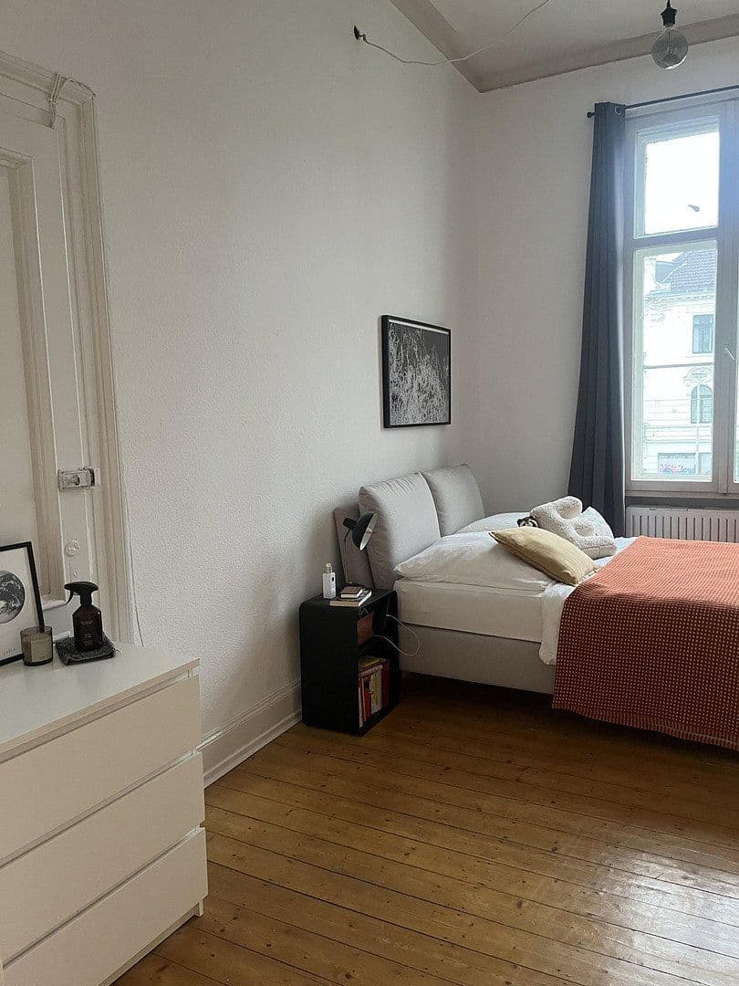 Pronájem bytu 3+1 90 m², Weberstr.41, Bonn, Severní Porýní-Vestfálsko Pronájem bytu 3+1 90 m², Weberstr.41, Bonn, Severní Porýní-Vestfálsko