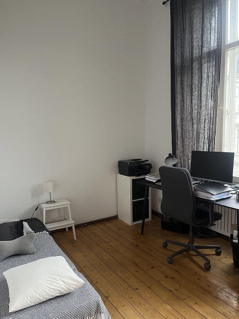 Pronájem bytu 3+1 90 m², Weberstr.41, Bonn, Severní Porýní-Vestfálsko Pronájem bytu 3+1 90 m², Weberstr.41, Bonn, Severní Porýní-Vestfálsko