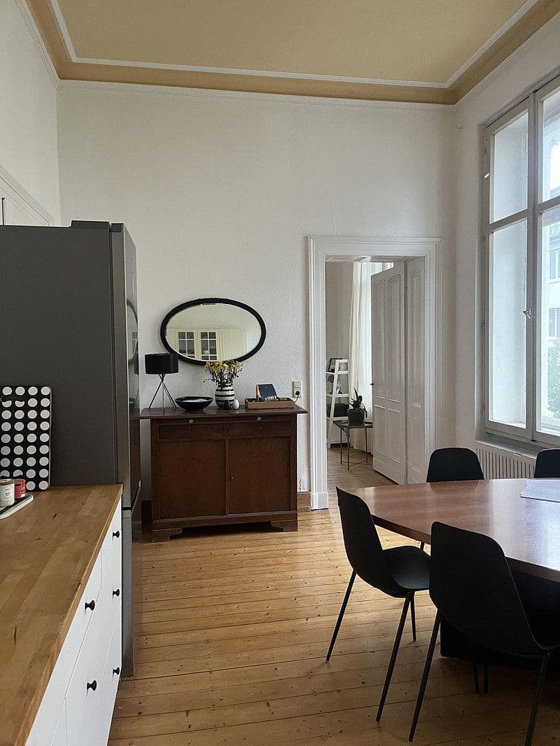 Pronájem bytu 3+1 90 m², Weberstr.41, Bonn, Severní Porýní-Vestfálsko Pronájem bytu 3+1 90 m², Weberstr.41, Bonn, Severní Porýní-Vestfálsko