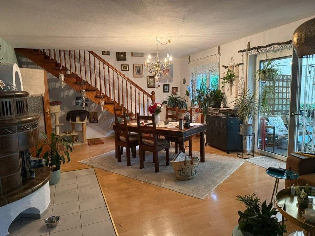 Pronájem bytu 4+1 150 m², Spitzwegstraße 6, Alzenau, Bavorsko Pronájem bytu 4+1 150 m², Spitzwegstraße 6, Alzenau, Bavorsko
