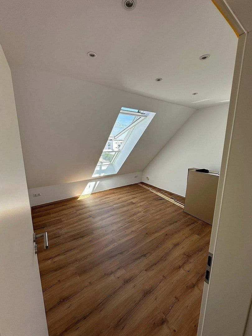 Pronájem bytu 3+1 45 m², Geleitstraße 30, Hanau, Hessen Pronájem bytu 3+1 45 m², Geleitstraße 30, Hanau, Hessen