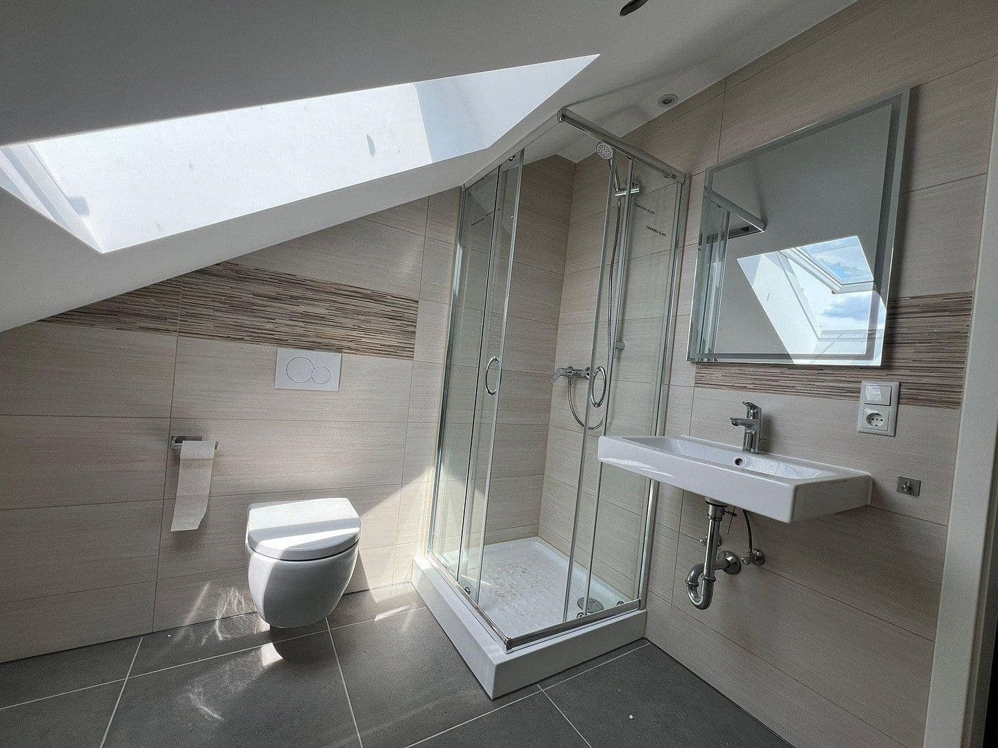 Pronájem bytu 3+1 45 m², Geleitstraße 30, Hanau, Hessen Pronájem bytu 3+1 45 m², Geleitstraße 30, Hanau, Hessen