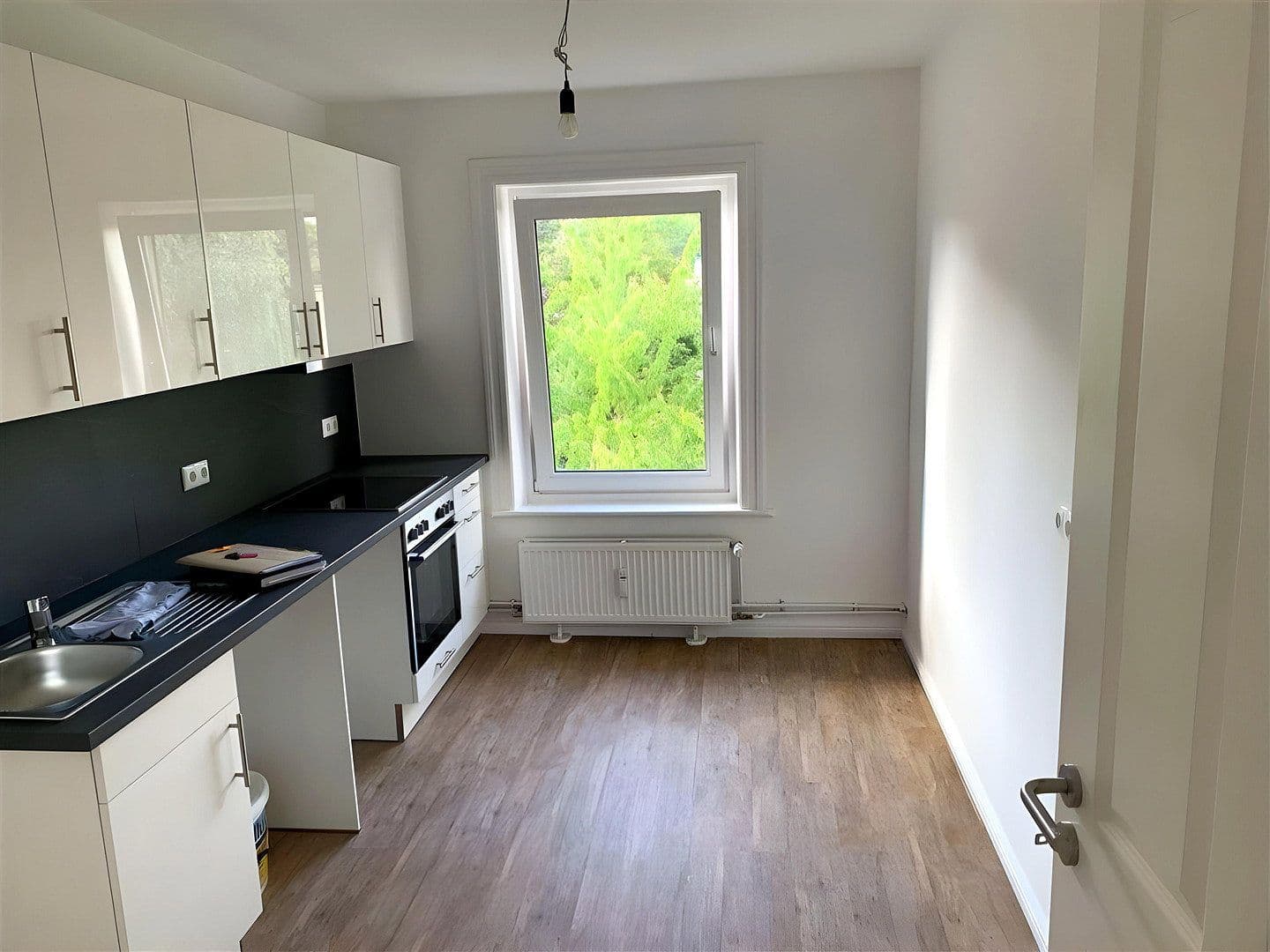 Pronájem bytu 4+1 80 m², Walddörferstrasse 276, Hamburg, Hamburg Pronájem bytu 4+1 80 m², Walddörferstrasse 276, Hamburg, Hamburg